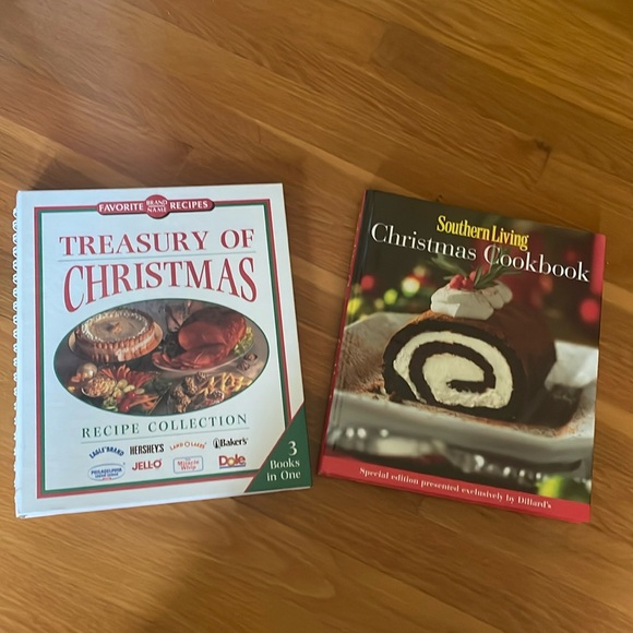 Christmas Cookbooks - Picture 1 of 7